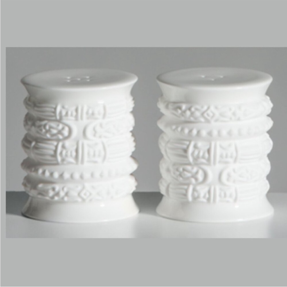 Katy Briscoe Salt Pepper Set All Porcelain NEW